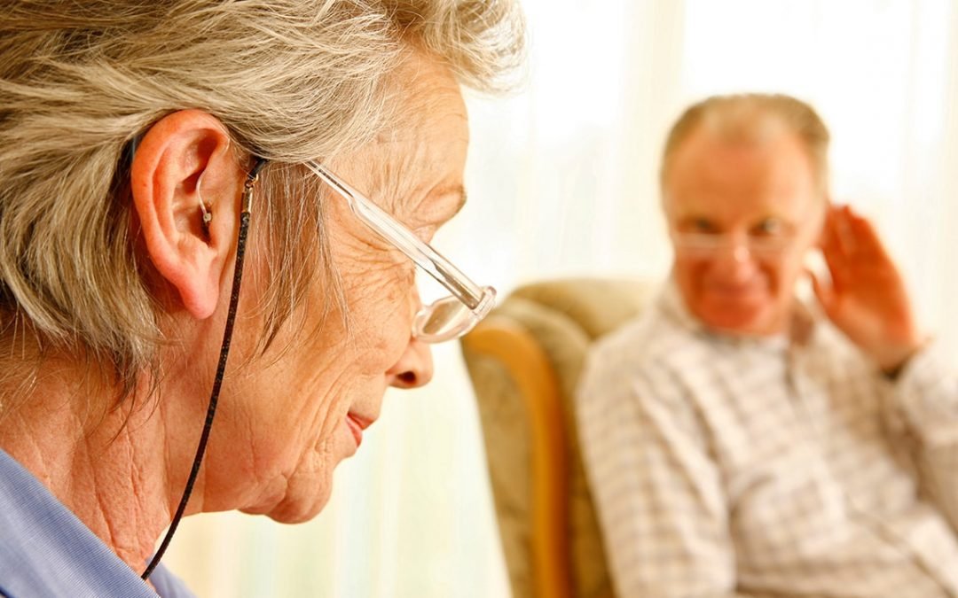 La pérdida auditiva: un problema común en adultos mayores